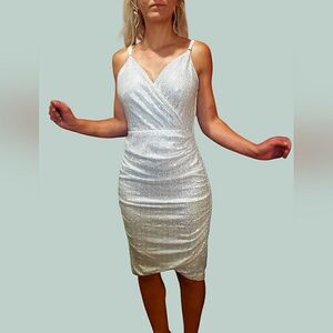 Gorgeous GRACE KARIN Spaghetti Bodycon White w/Allover Sequins, Size M, Like New